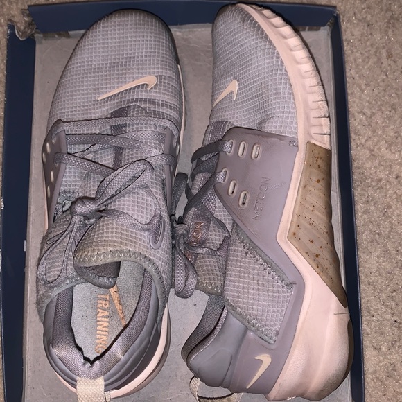 Nike Shoes - Womens Nike metcon free size 8.5